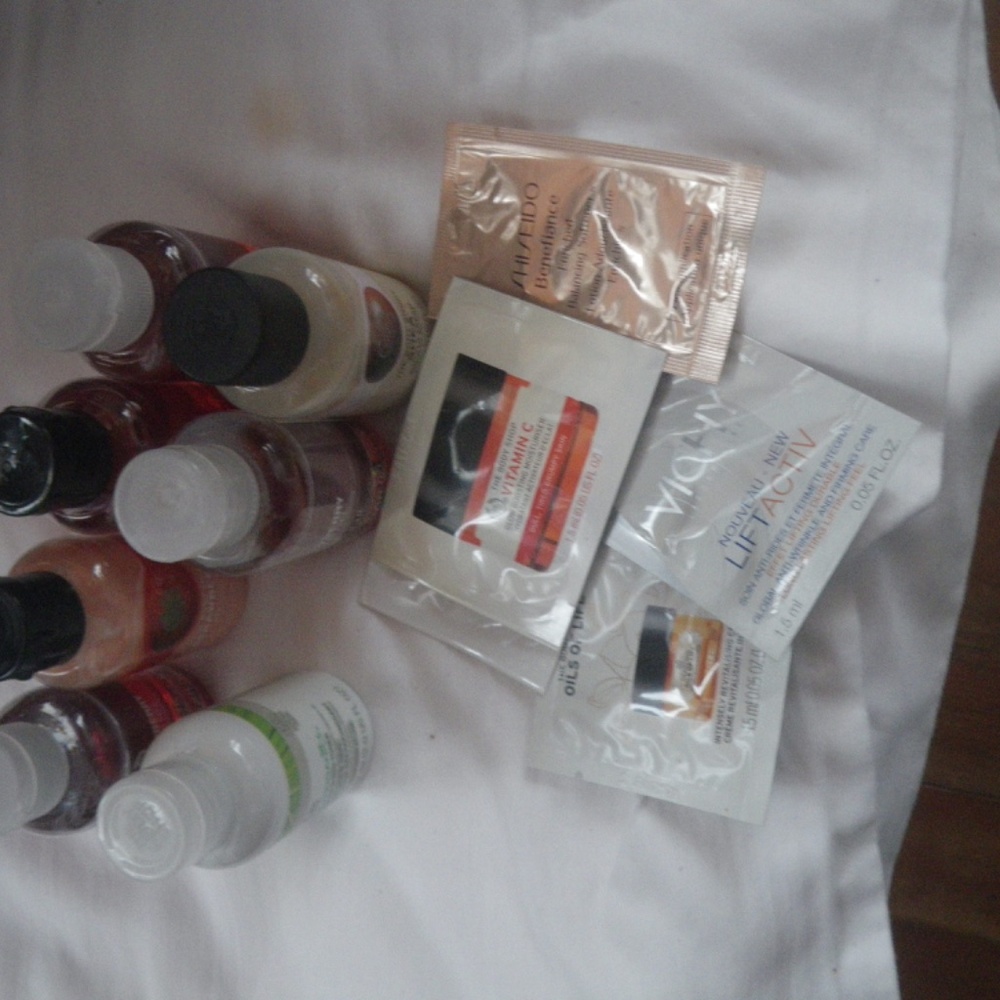The Body Shop - Picture 2 of 9